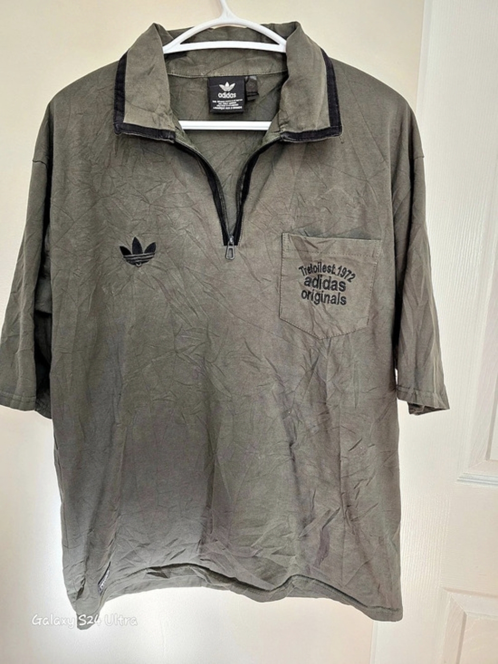 adidas Spezial Short Sleeve Shirt Green XL
P2P=21.  L=28